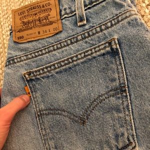Vintage 550 Levi’s Shorts W34 women’s 12-14?